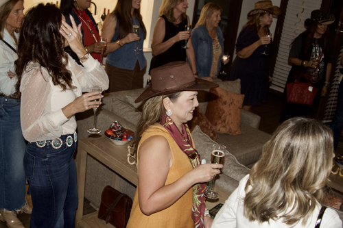 OWA - Unplugged: A Weekend to Be Fully Present - 175