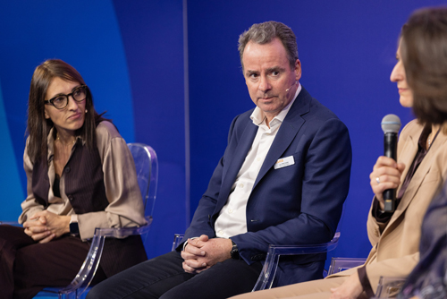 <em>OWA Global Event</em> at Mido! - 25