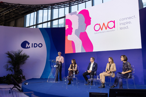 <em>OWA Global Event</em> at Mido! - 3